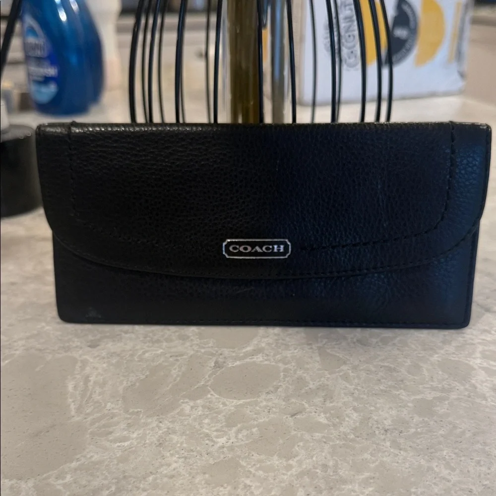 Coach leather flap wallet - Picture 1 of 6